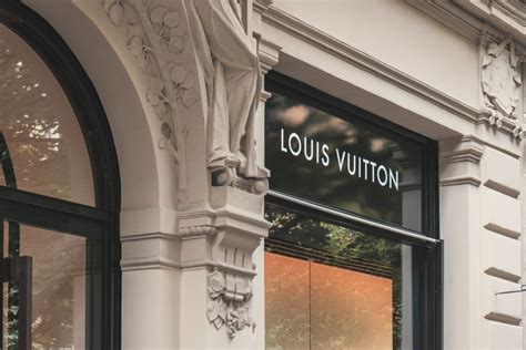 blockchain louis vuitton|Louis Vuitton push blockchain.